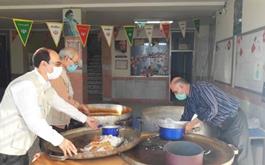 توزیع ۱۰۰۰ پرس غذای گرم توسط کارگزاران زیارتی استان بمناسبت عید غدیر بین نیازمندان شهرستان مشهد