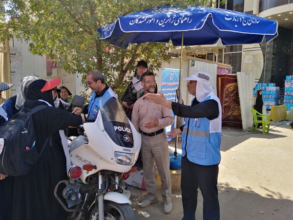 خدمت رسانی خادمان اعزامی استان در واحد امداد و راهنمایی زائرین اربعین در کربلای معلی
