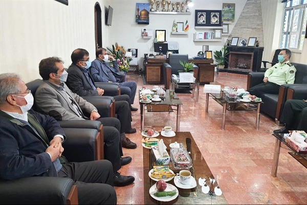 به مناسبت هفته ناجا ؛ مدیر حج وزیارت استان با رئیس پلیس اطلاعات و امنیت استان دیدار کرد.